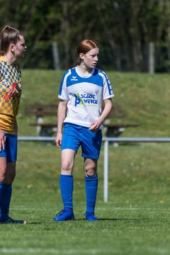 Bild 304 - B-Juniorinnen Bramstedter TS - SSV Hennstedt : Ergebnis: 3:7